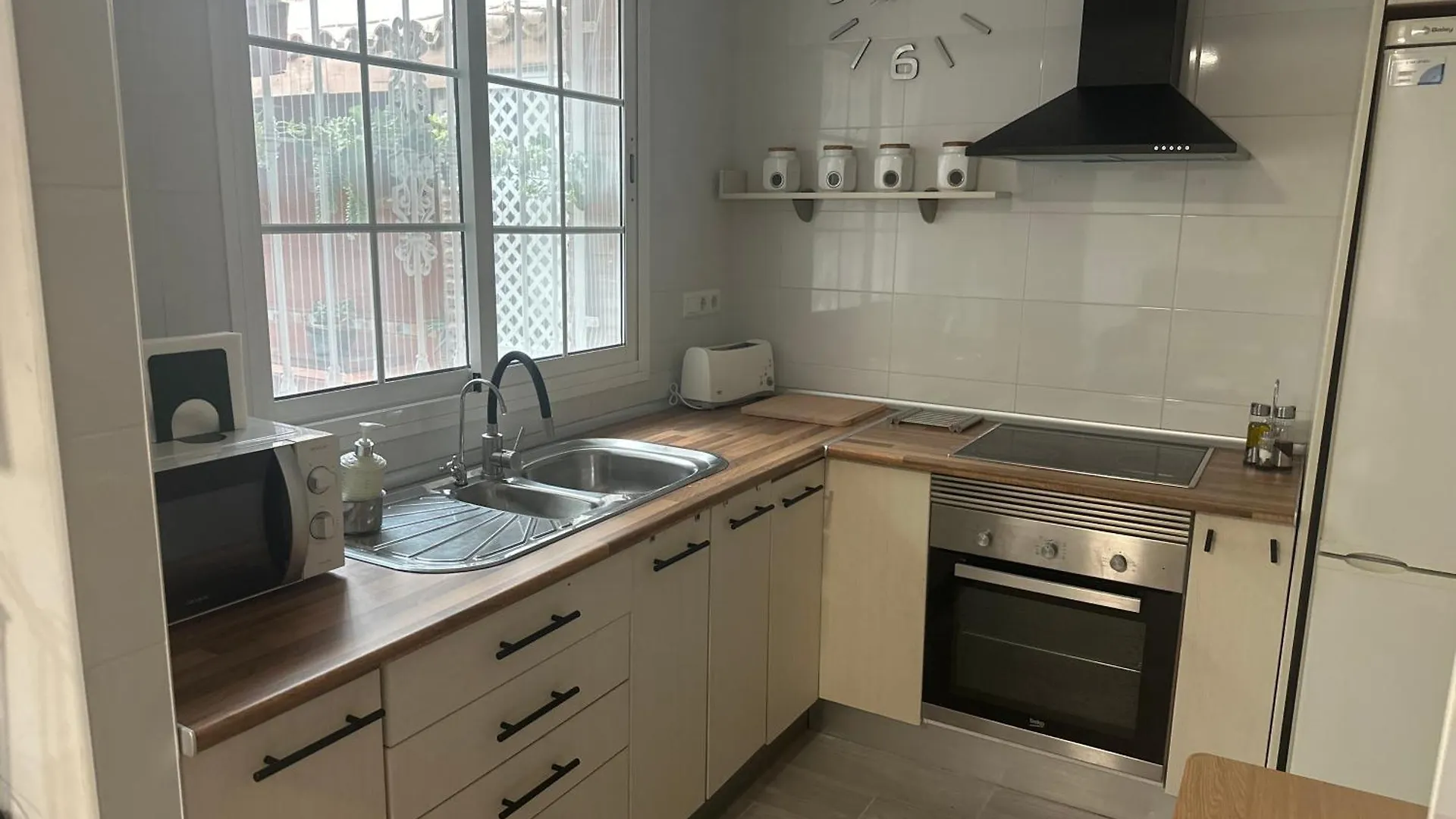 Espectacular Loft Con Piscina Comunitaria Junto Al Mar Malaga Apartamento Espanha
